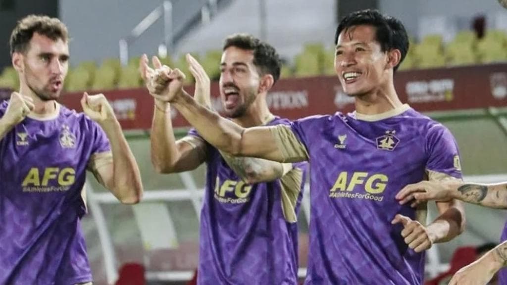Drama Malam di Brawijaya: Firly dan Hehanussa Bawa Persik Bangkit dari Keterpurukan