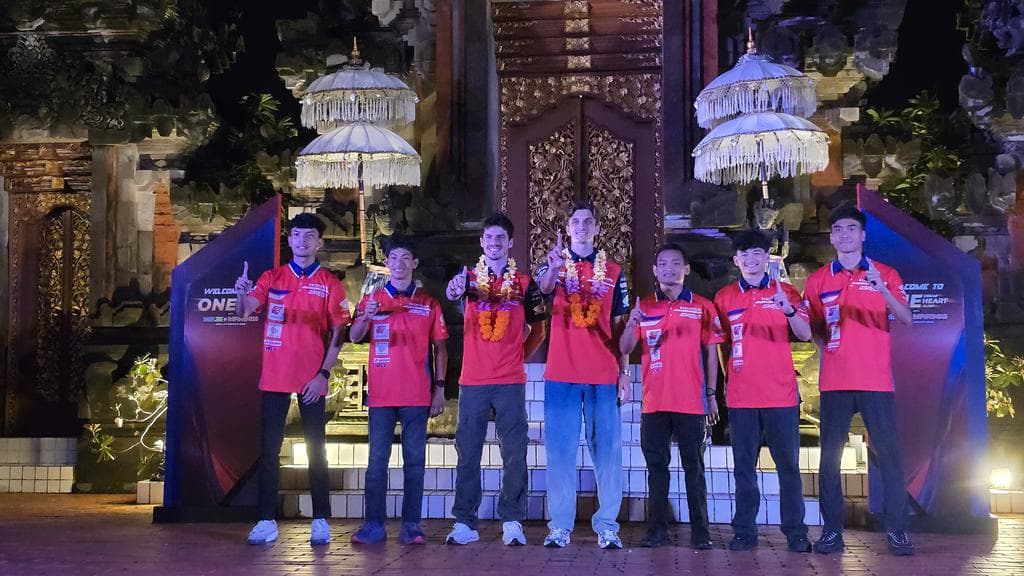 Dari Sirkuit ke Gamelan: Kisah Unik Dua Pembalap MotoGP yang Menemukan Harmoni di Bali