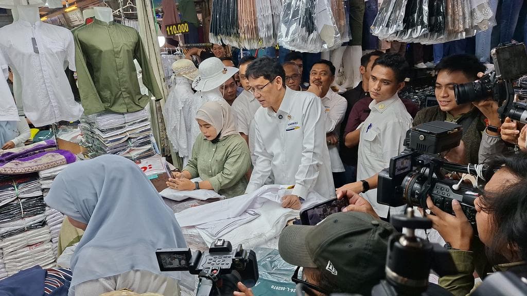 Minyak USD 100, BBM Tetap Stabil? Ini Strategi Pemerintah Menjaga Ekonomi di Tengah Badai Harga