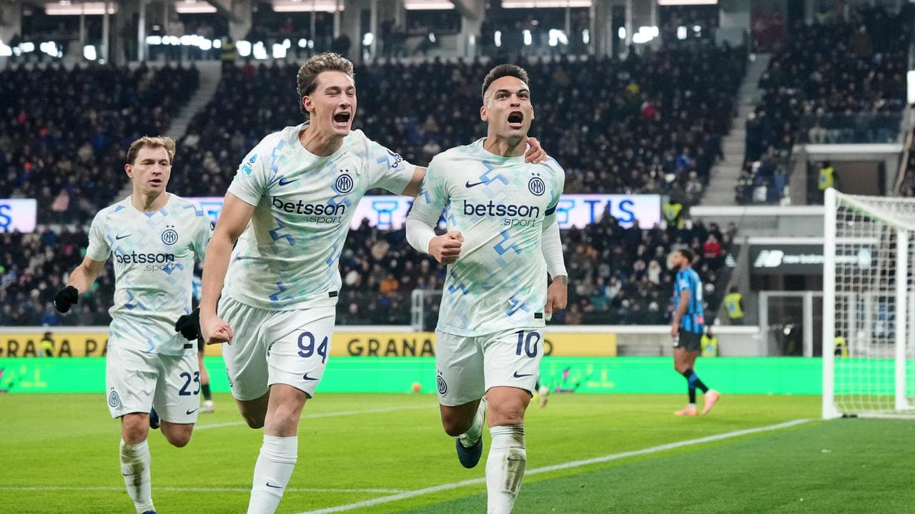 Drama Puncak Klasemen Serie A: Milan Memimpin, Tapi Pertaruhan Baru Dimulai