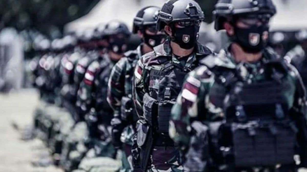 Di Balik Seragam: Mengapa Kekuatan Militer Masih Jadi Jantung Keamanan Kita di Era Digital?