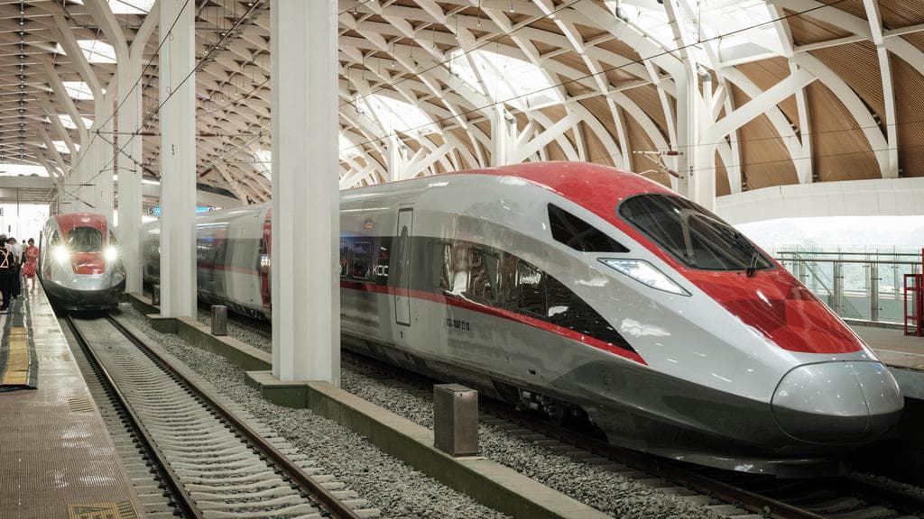 Mimpi Kereta Cepat ke Jawa Timur: Antara Visi Megah dan Realitas Keuangan yang Harus Ditata Ulang