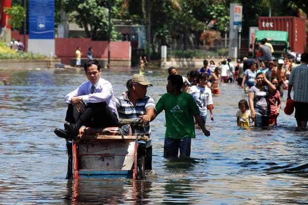 Ketika Kelapa Gading Tenggelam Lagi: Sebuah Refleksi tentang Ketahanan Kota dan Dampak Nyata bagi Warga