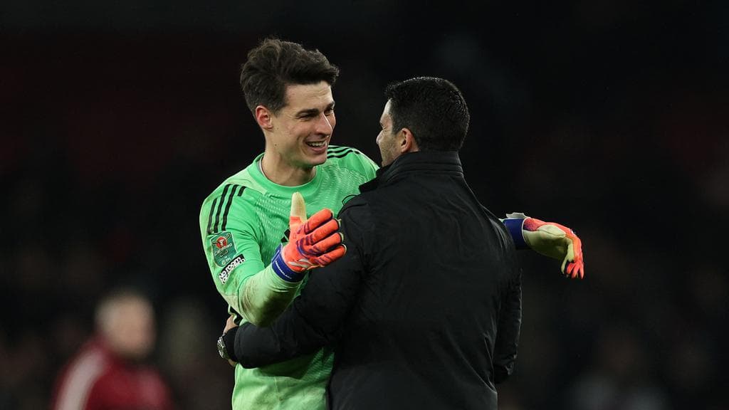 Analisis Pilihan Kiper Arteta: Sentimen vs Strategi di Final Carabao Cup