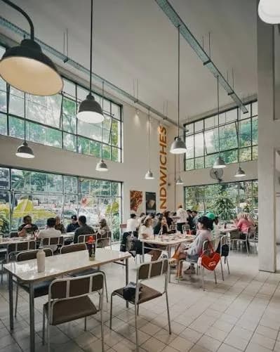 BMB Canteen: Surga Sandwich Sourdough yang Mencuri Perhatian Bandung