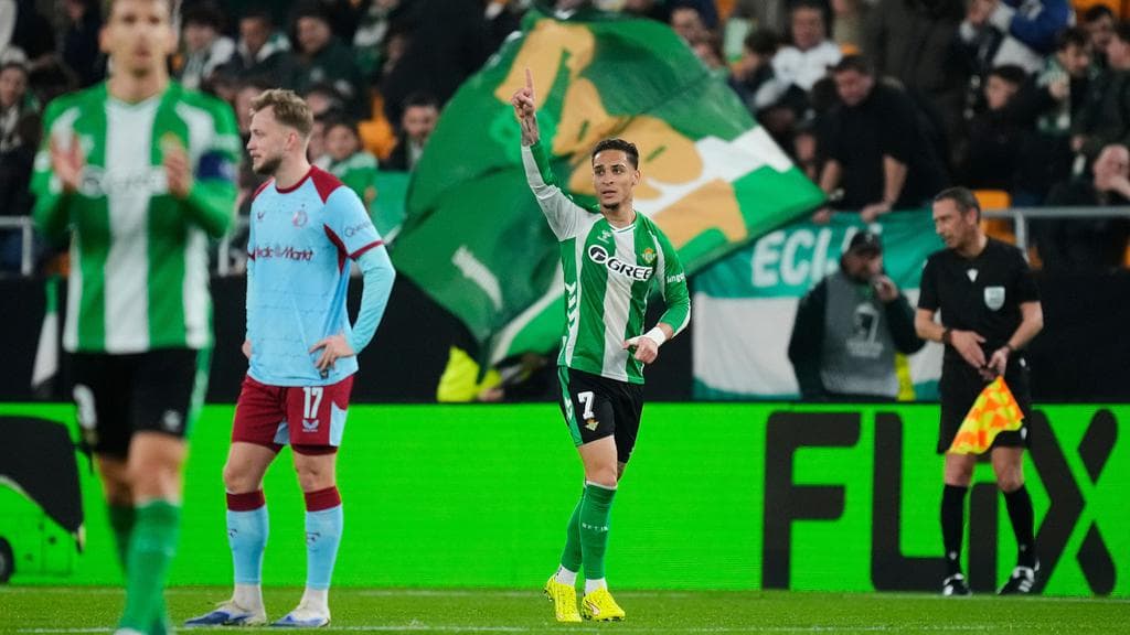 Dari Old Trafford ke Seville: Mengapa Kepindahan Antony ke Betis Lebih dari Sekedar Transfer Biasa