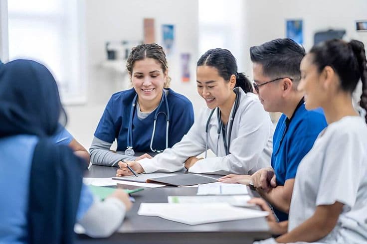Mengapa Mencegah Lebih Baik Daripada Mengobati? Strategi Cerdas untuk Kesehatan Komunitas